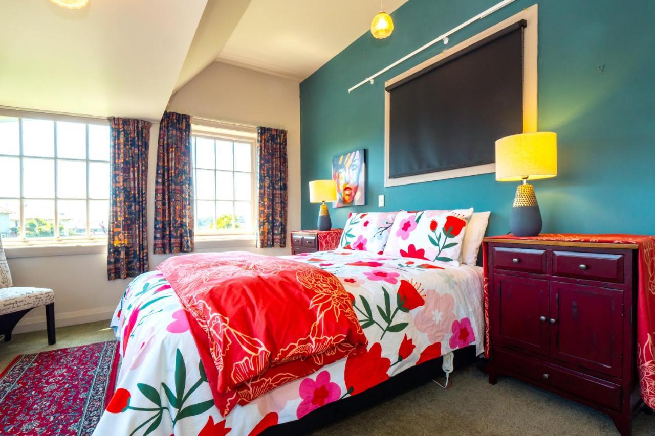 The Ocean Breeze Cbd Bed & Breakfast Timaru Bagian luar foto