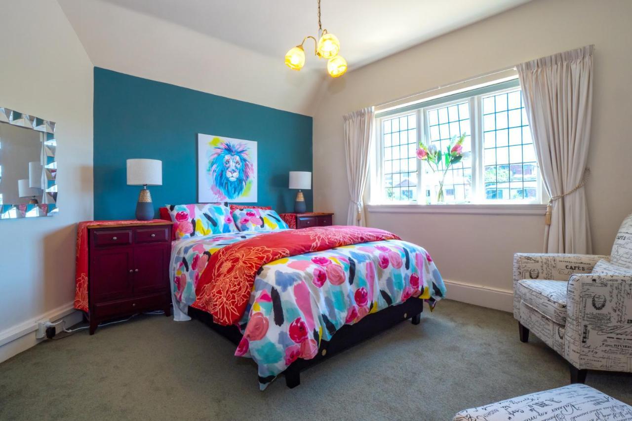 The Ocean Breeze Cbd Bed & Breakfast Timaru Bagian luar foto