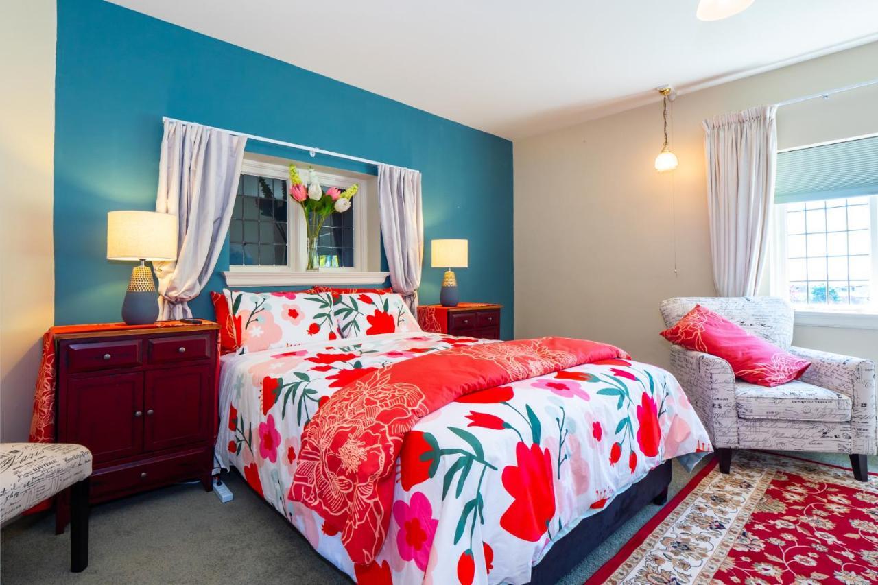 The Ocean Breeze Cbd Bed & Breakfast Timaru Bagian luar foto
