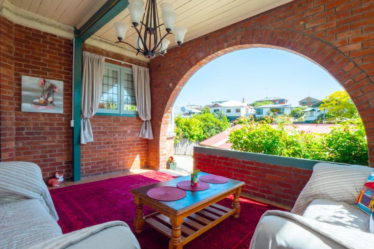 The Ocean Breeze Cbd Bed & Breakfast Timaru Bagian luar foto