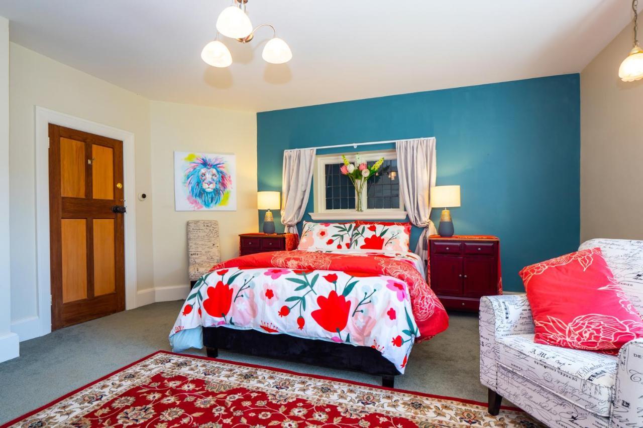 The Ocean Breeze Cbd Bed & Breakfast Timaru Bagian luar foto
