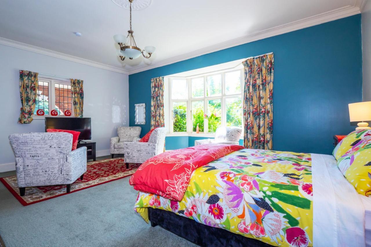 The Ocean Breeze Cbd Bed & Breakfast Timaru Bagian luar foto