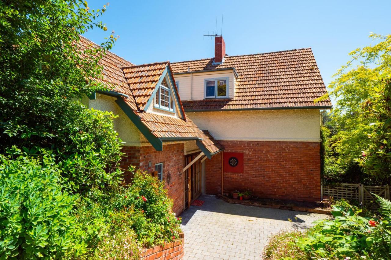 The Ocean Breeze Cbd Bed & Breakfast Timaru Bagian luar foto