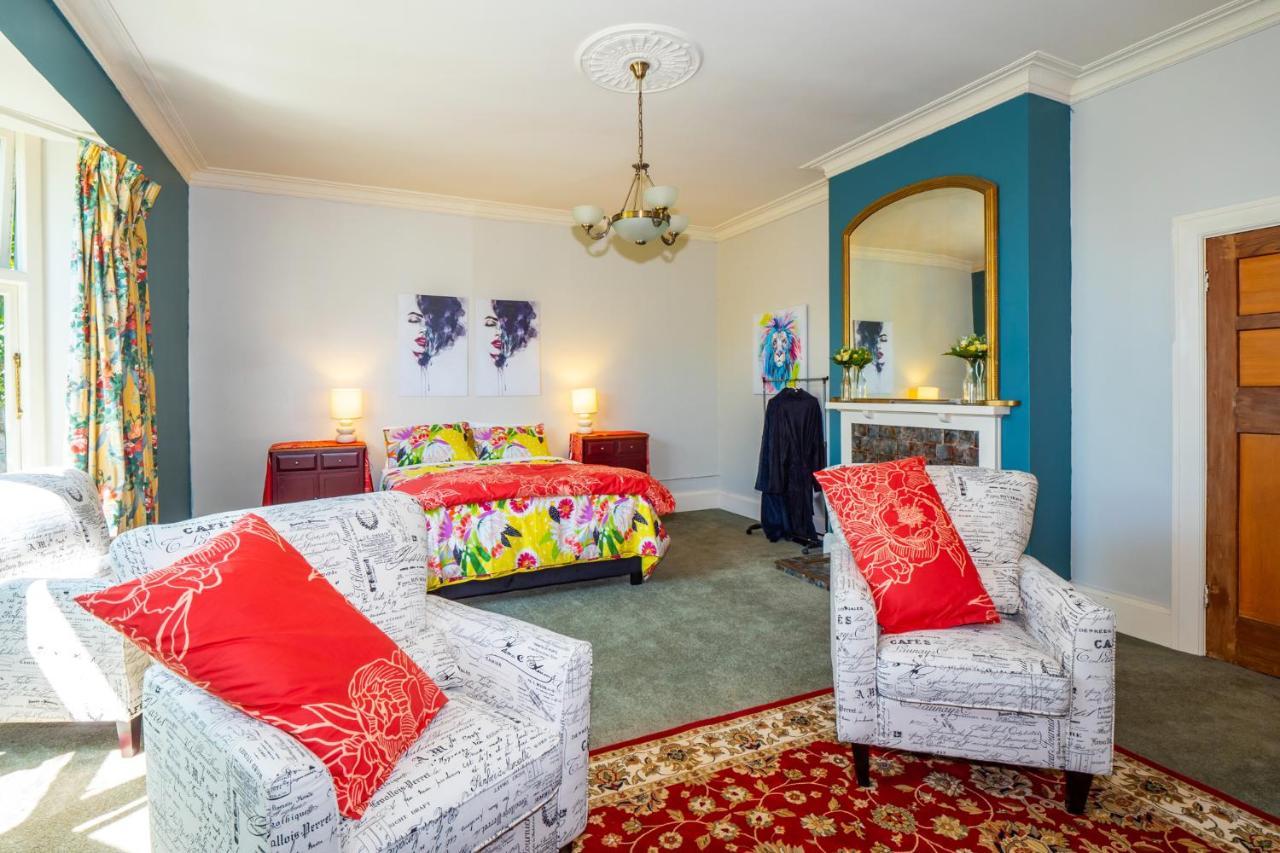 The Ocean Breeze Cbd Bed & Breakfast Timaru Bagian luar foto