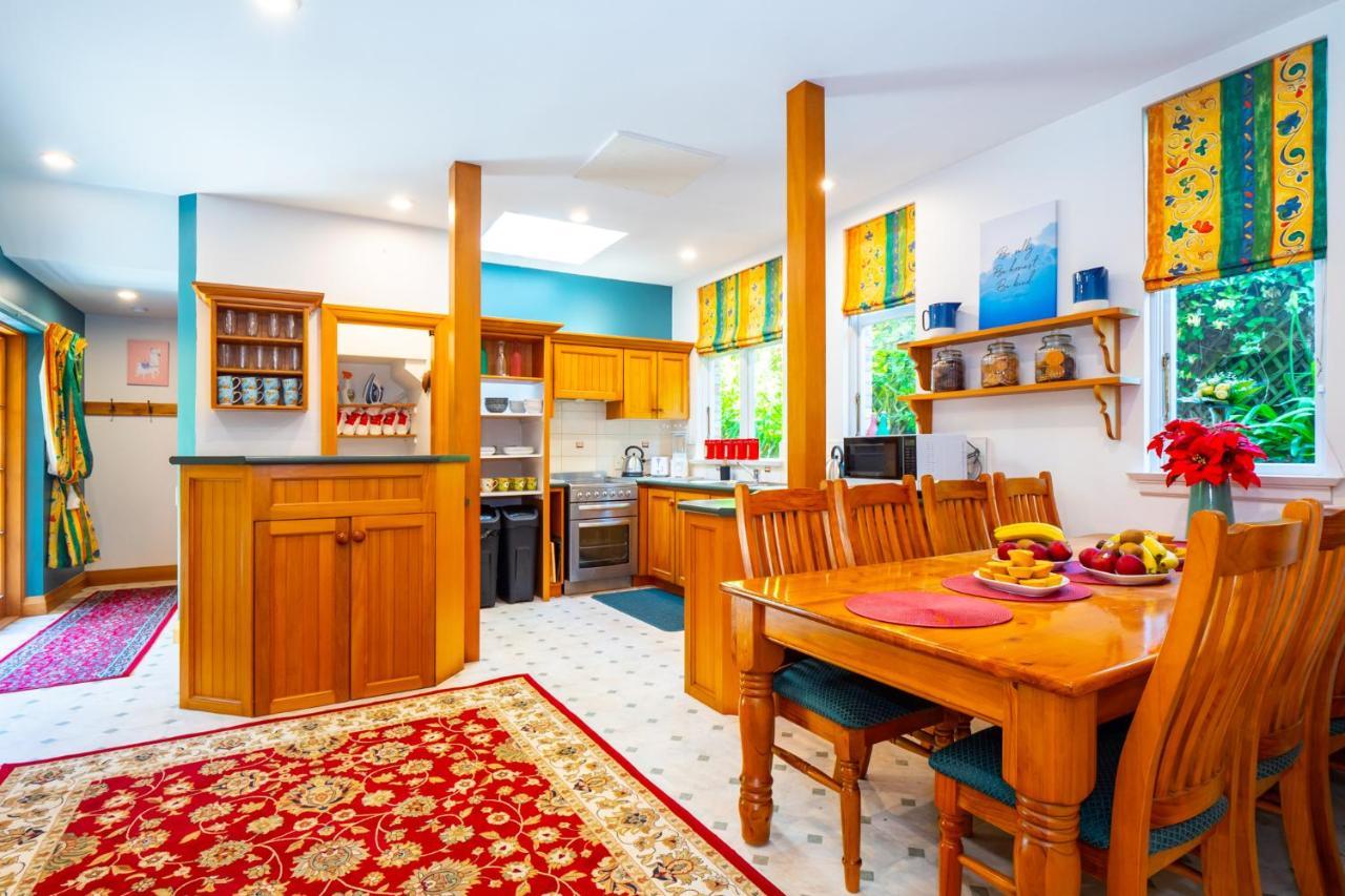 The Ocean Breeze Cbd Bed & Breakfast Timaru Bagian luar foto