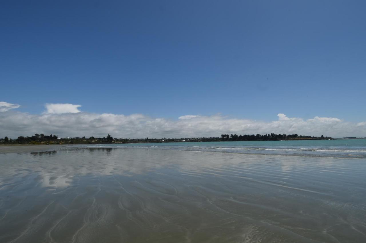 The Ocean Breeze Cbd Bed & Breakfast Timaru Bagian luar foto