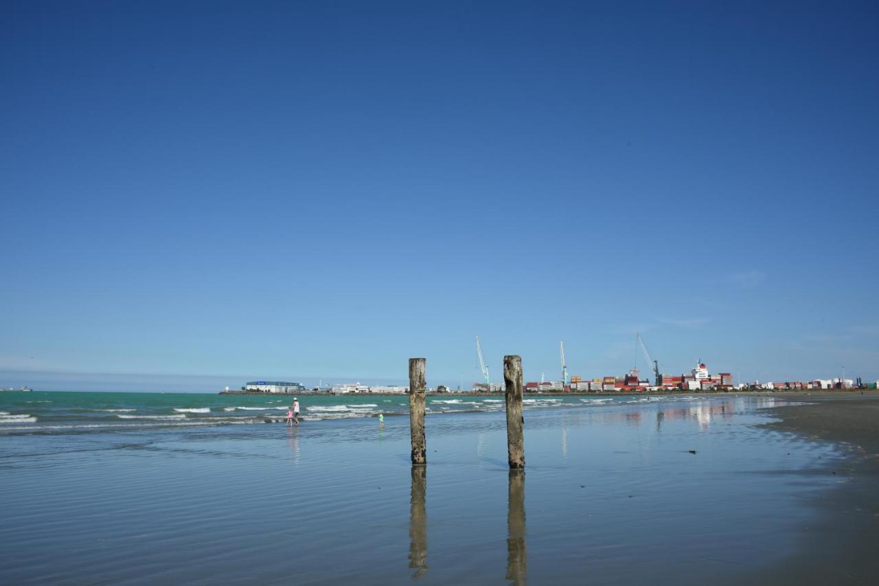 The Ocean Breeze Cbd Bed & Breakfast Timaru Bagian luar foto