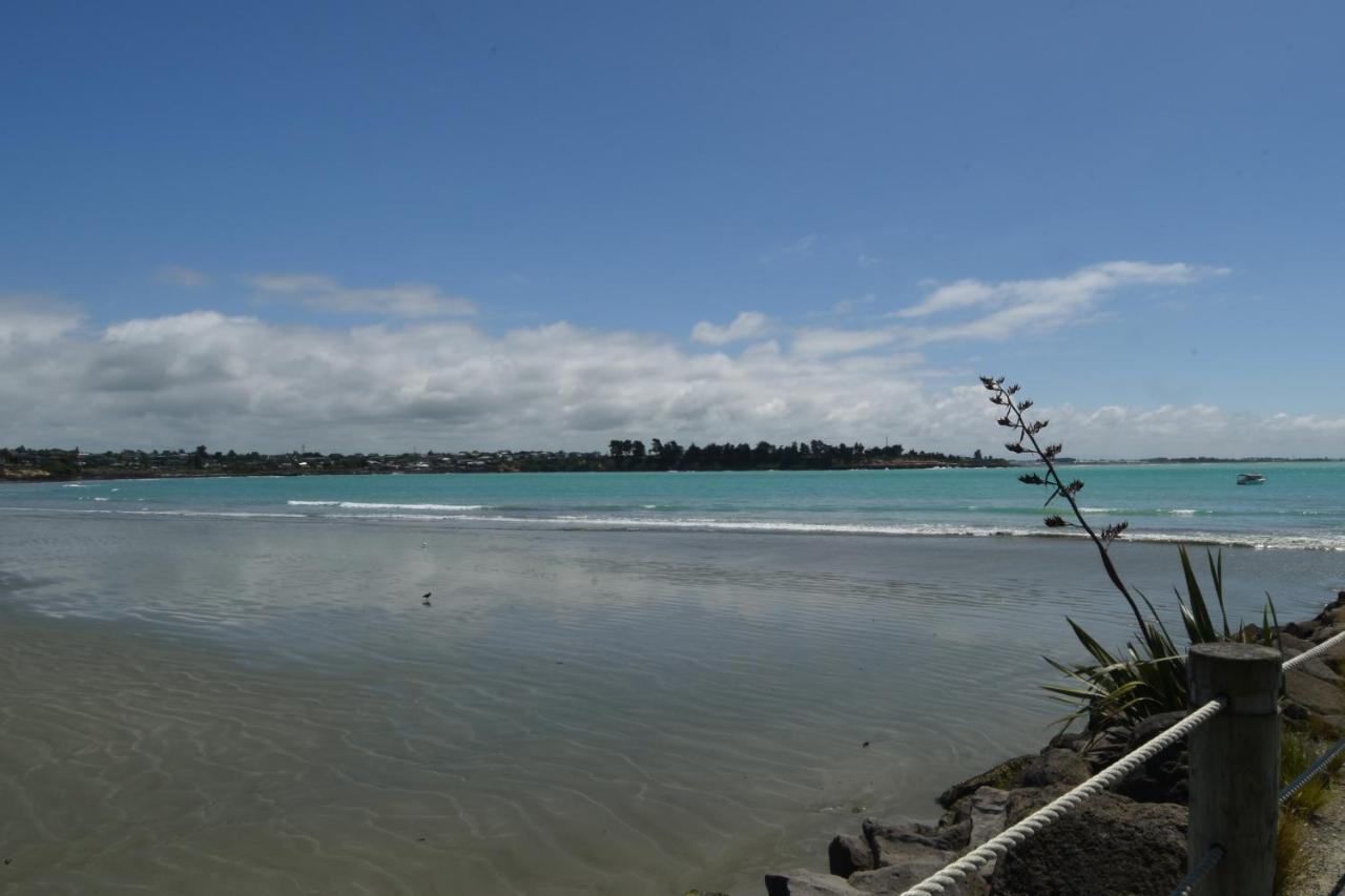 The Ocean Breeze Cbd Bed & Breakfast Timaru Bagian luar foto