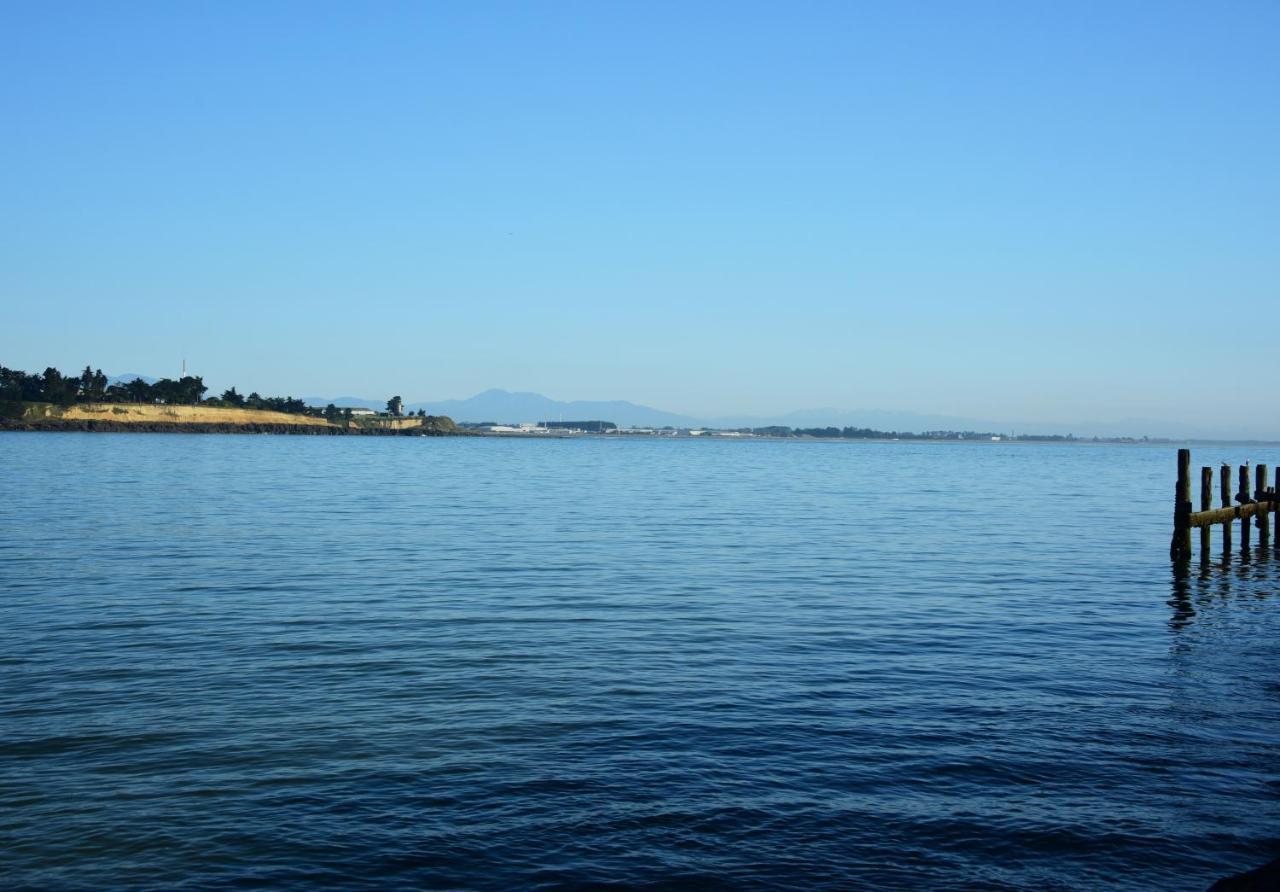 The Ocean Breeze Cbd Bed & Breakfast Timaru Bagian luar foto